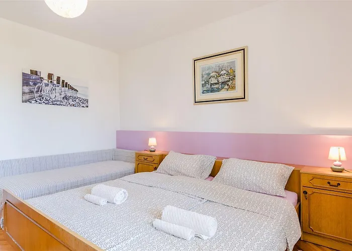 Apartament Mediterranes Mit Meerblick, Parkplatz, Babybett, Garten *
