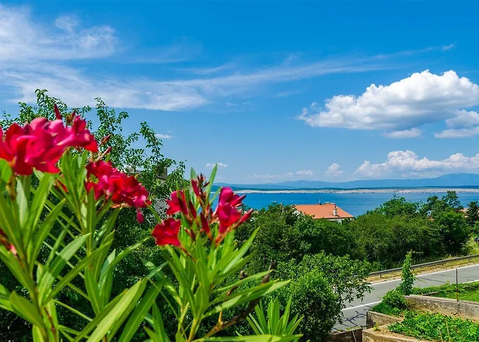 Mediterranes Mit Meerblick, Parkplatz, Babybett, Garten Apartament *