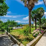 Mediterranes Mit Meerblick, Parkplatz, Babybett, Garten *