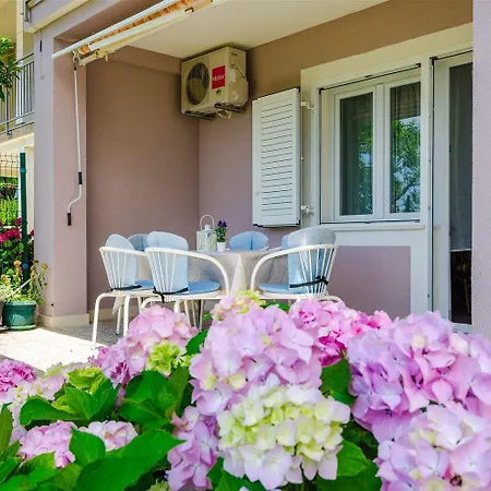 Mediterranes Mit Meerblick, Parkplatz, Babybett, Garten Lejlighed Crikvenica