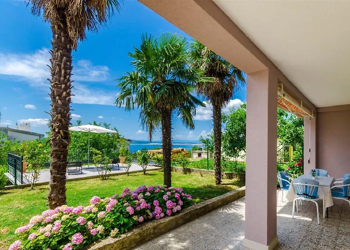 Mediterranes Mit Meerblick, Parkplatz, Babybett, Garten *