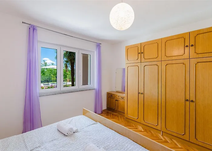 Mediterranes Mit Meerblick, Parkplatz, Babybett, Garten *